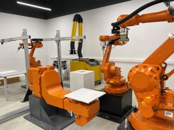 Новую лабораторию Университета «Сириус» оснастили промышленными роботами ABB 